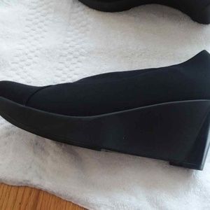 NAOT  Women's Black Stretch Wedge  New Size 10